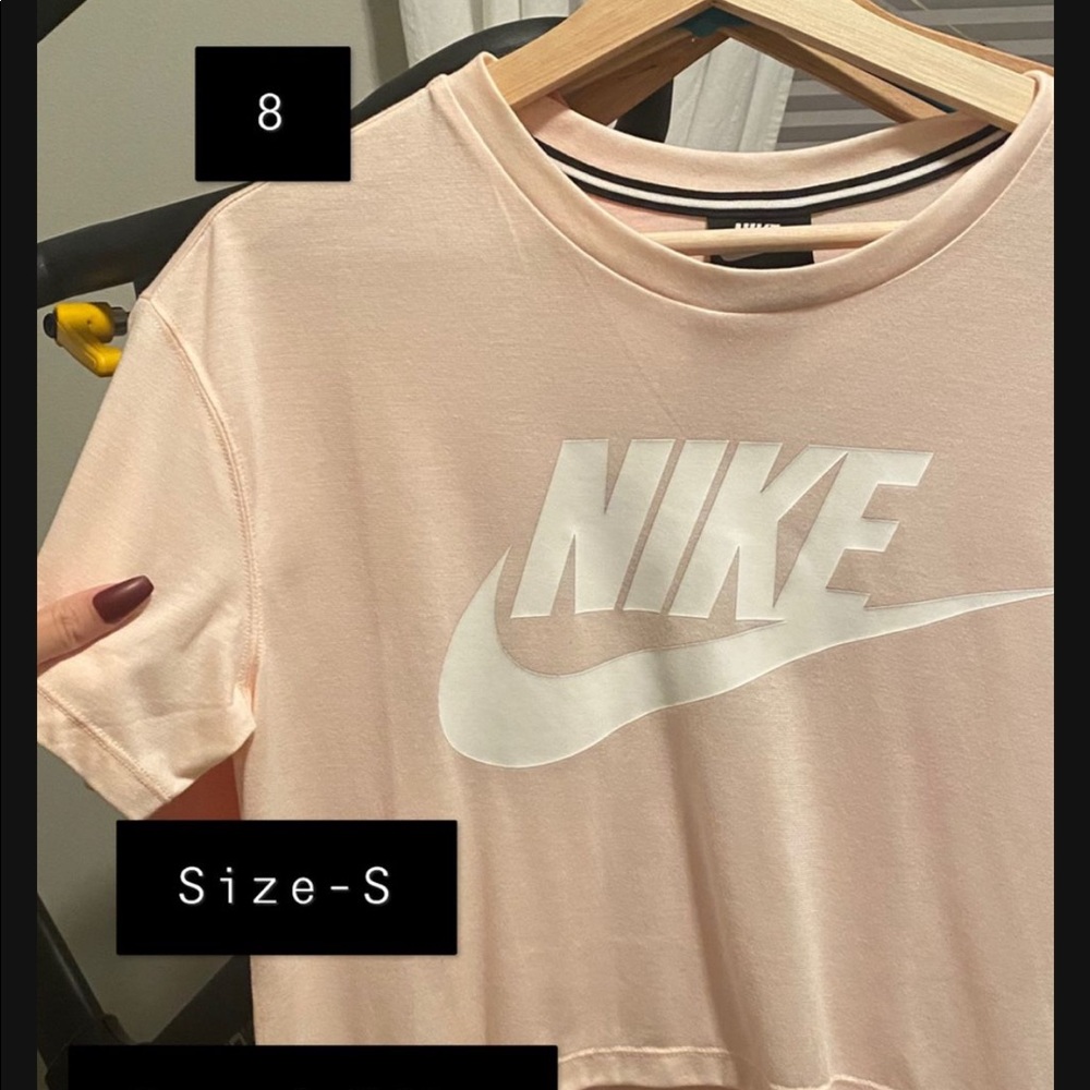Clothes - Picture 8 of 16
